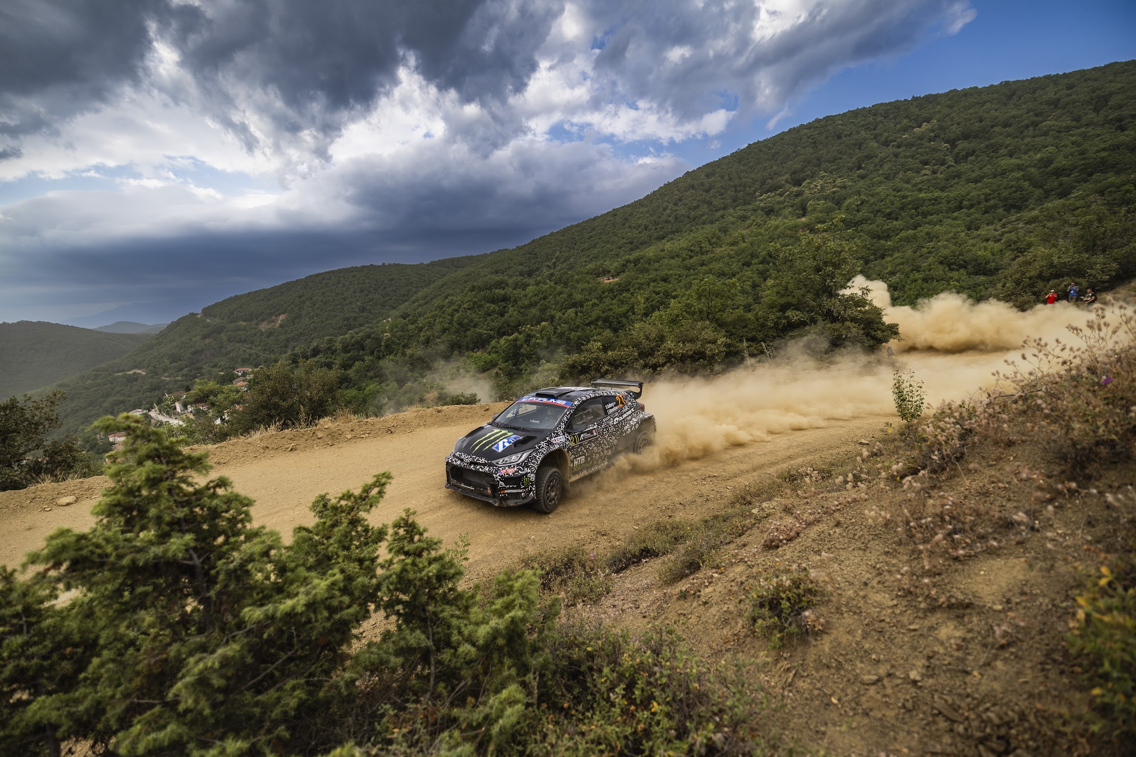 ΕΚΟ Ράλλυ Ακρόπολις: Παράσταση για έναν ρόλο!