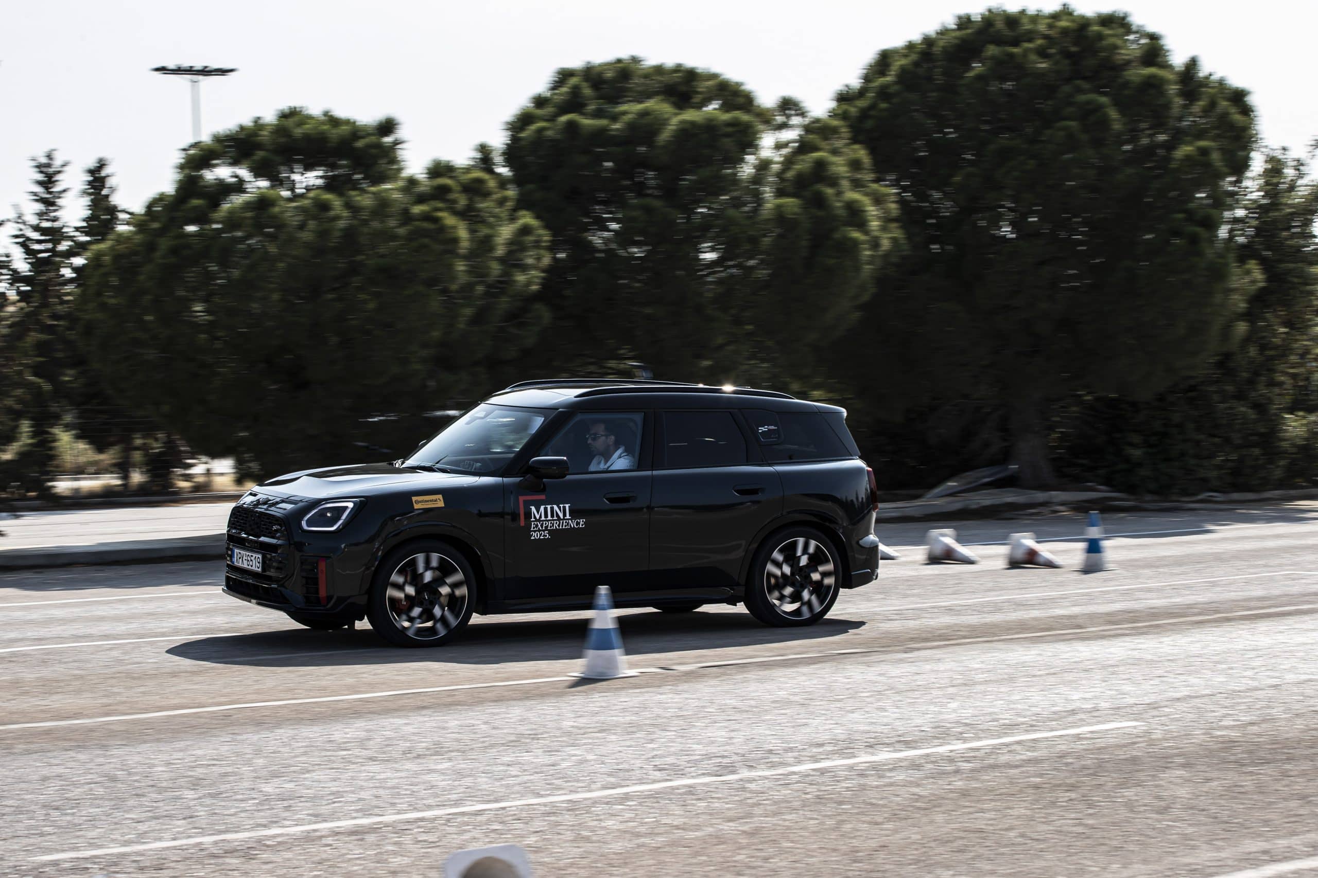 Η νέα οικογένεια μοντέλων MINI John Cooper Works