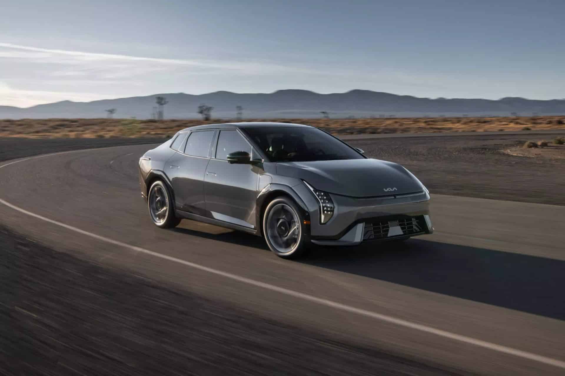 Η Kia με το EV4 ξαναγράφει τους κανόνες της κατηγορίας C