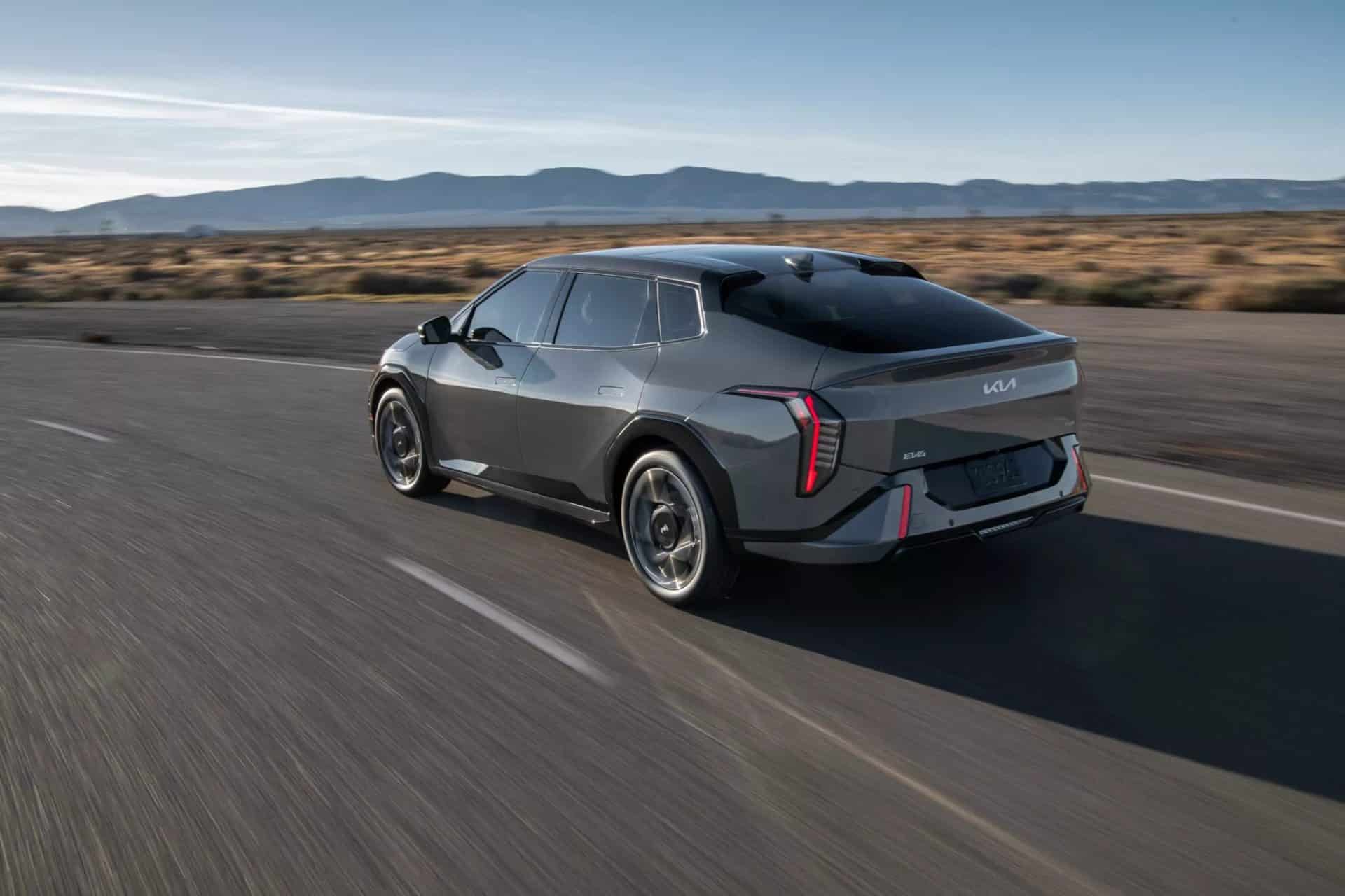 Η Kia με το EV4 ξαναγράφει τους κανόνες της κατηγορίας C