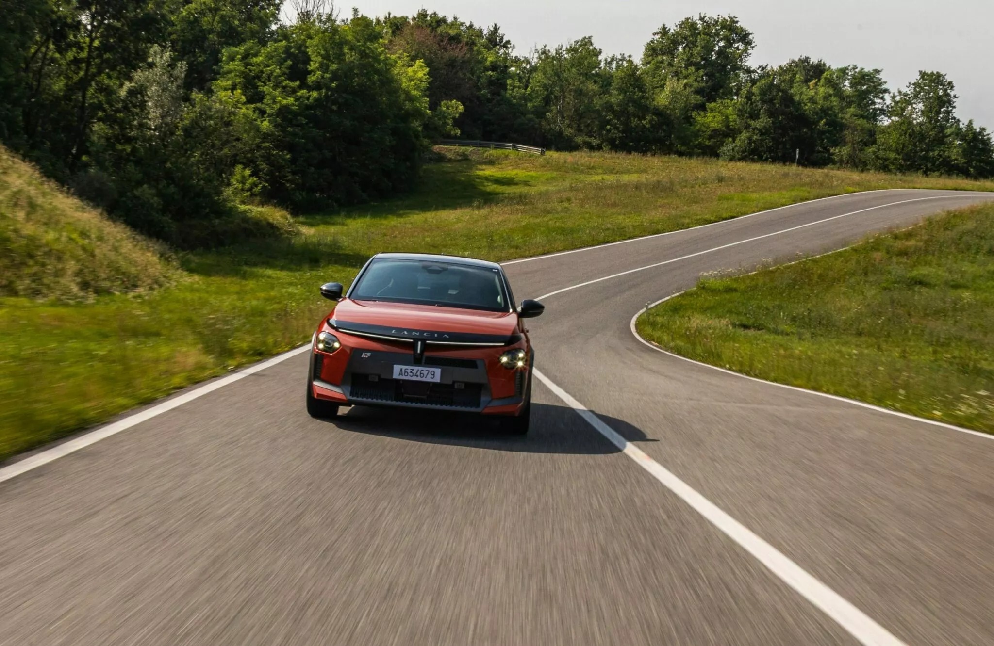 Νέο Ypsilon HF: Το Comeback της Lancia σε ρεύμα... υψηλής τάσης!