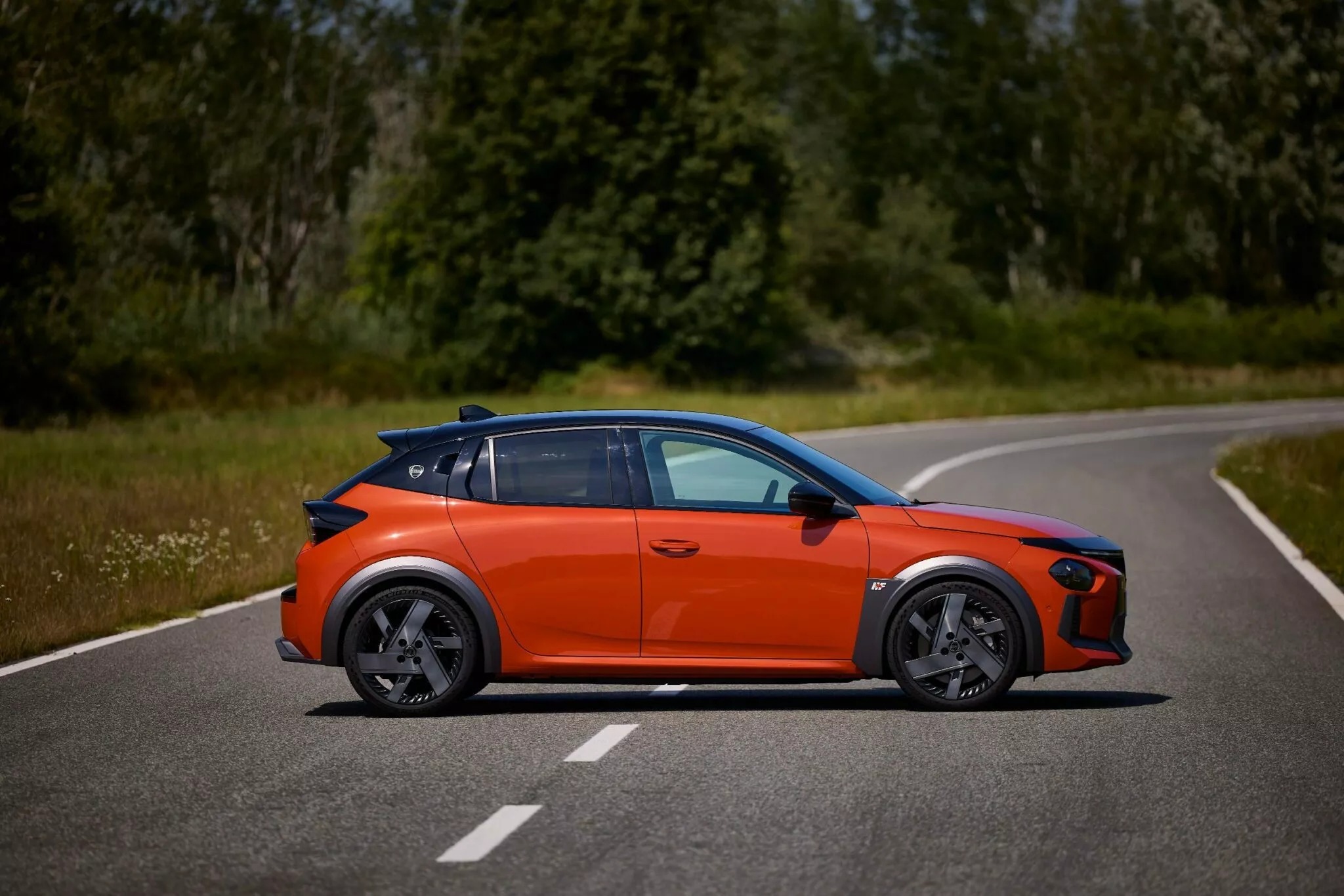 Νέο Ypsilon HF: Το Comeback της Lancia σε ρεύμα... υψηλής τάσης!