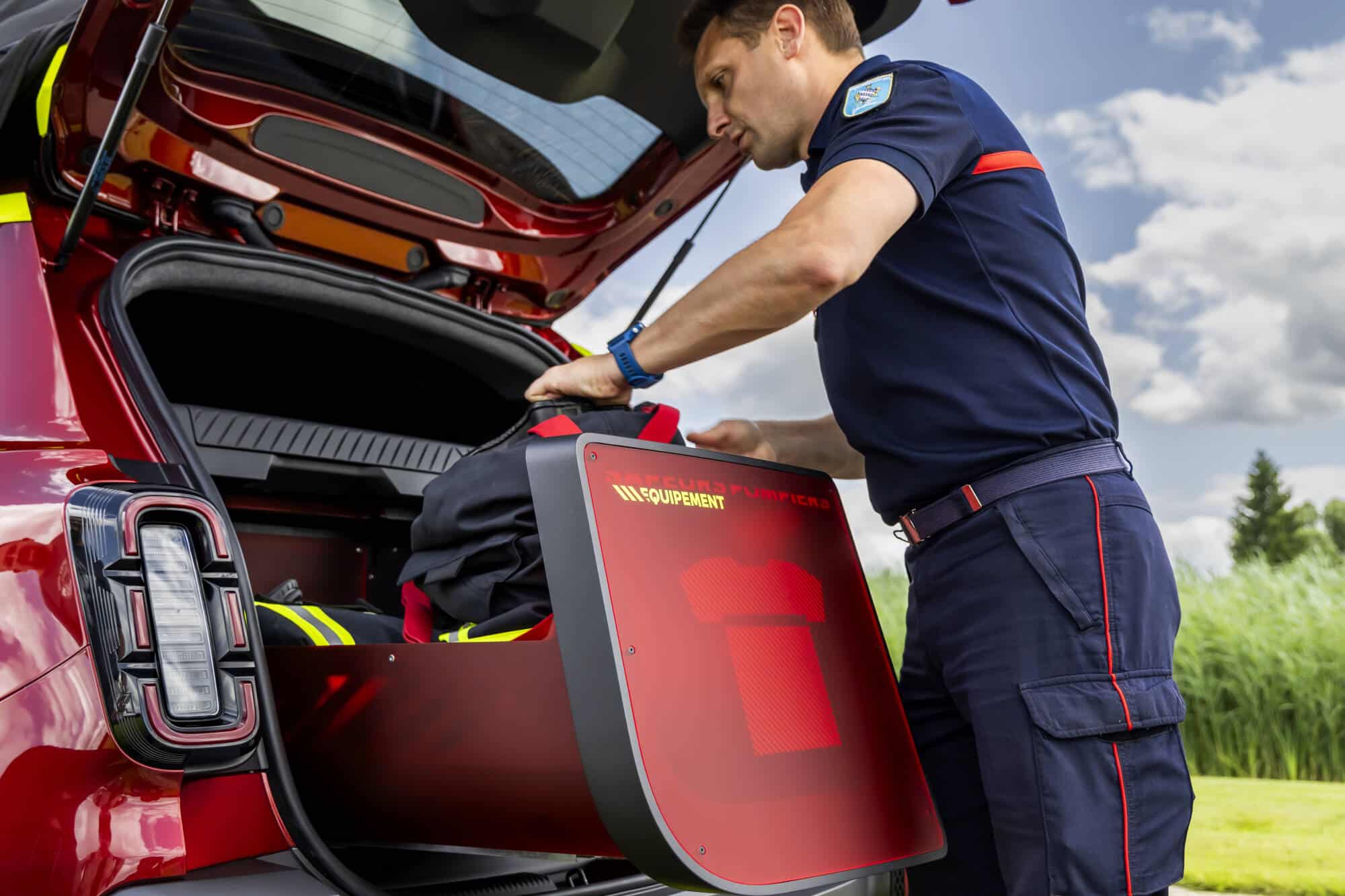 Η Renault αποκαλύπτει το vision 4rescue για τις υπηρεσίες άμεσης επέμβασης