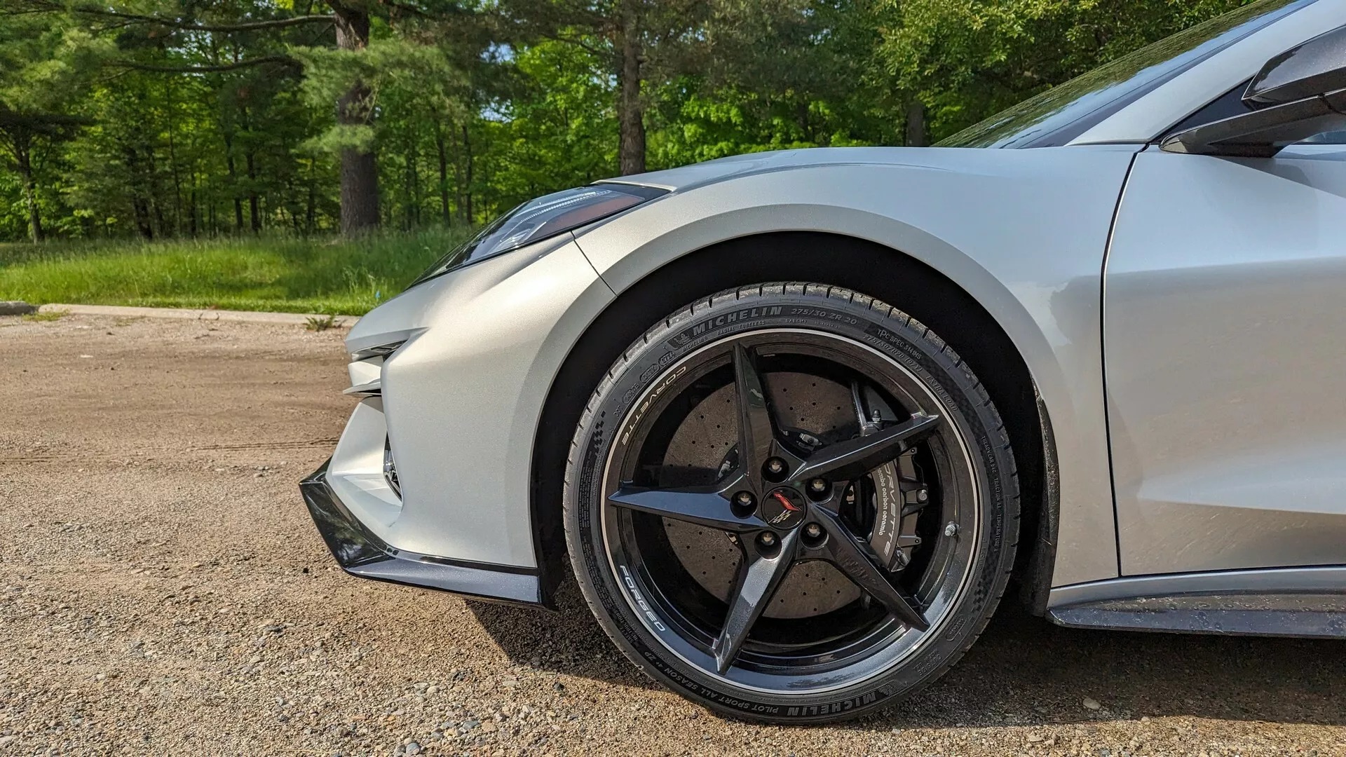 Η Corvette E-Ray φτάνει στην Ευρώπη: Ένα υβριδικό θαύμα με υψηλό τίμημα