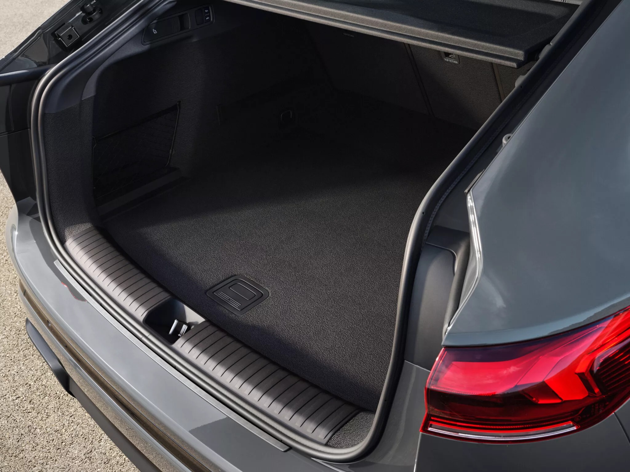 Audi Q6 και SQ6 Sportback e-tron: Ηλεκτρική πολυτέλεια με επιδόσεις