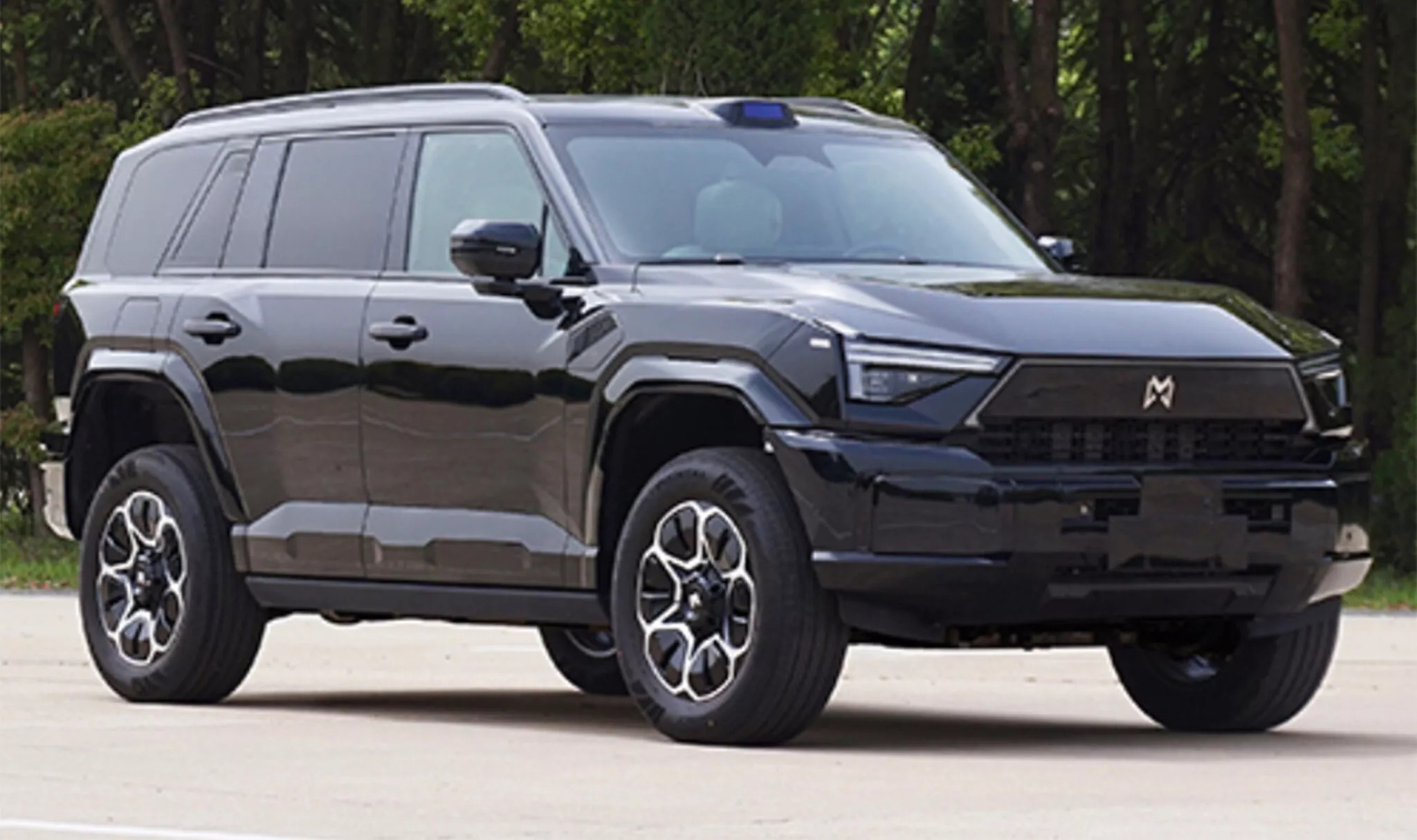 Αυτό το «άξεστο» SUV των 912 ίππων πήρε 10.000 παραγγελίες σε μία ημέρα