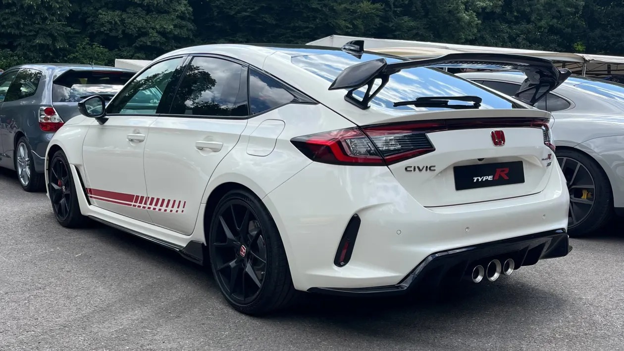 Οδηγώντας το Type R Ultimate Edition - Αποχαιρετισμός στα όπλα