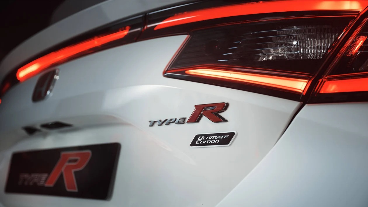 Οδηγώντας το Type R Ultimate Edition - Αποχαιρετισμός στα όπλα