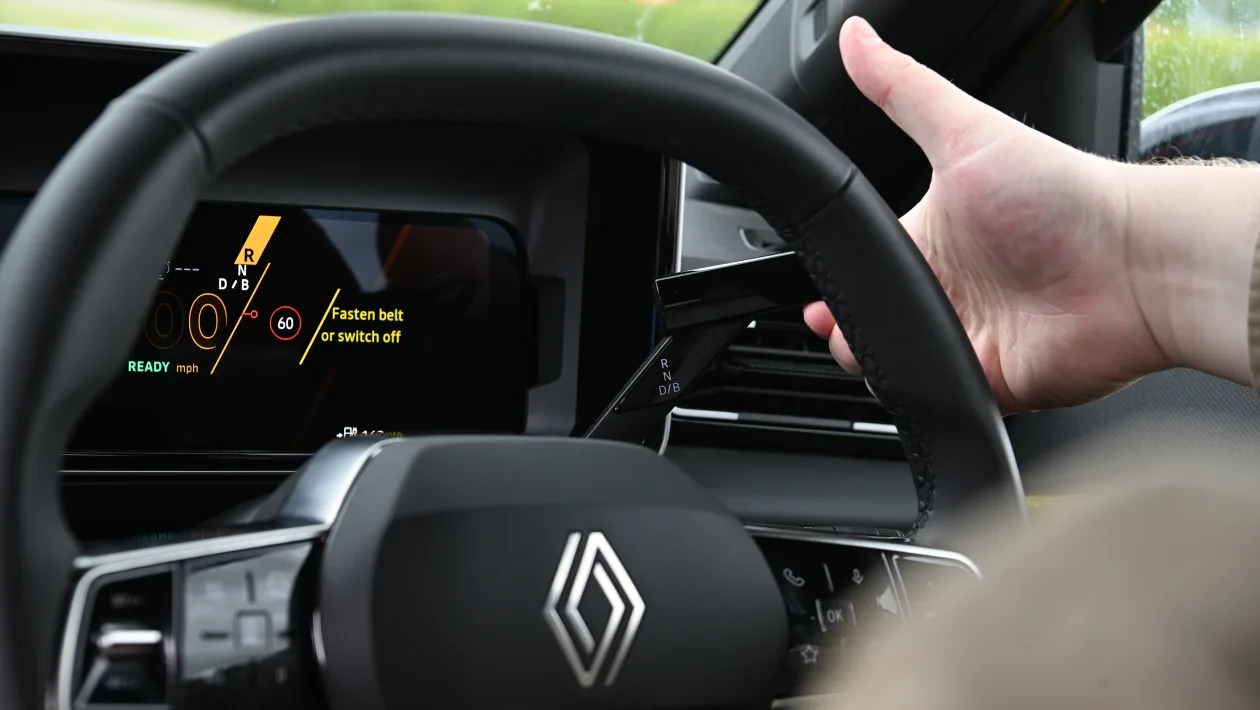 Renault 5 E-Tech vs Alpine A290: Εμφύλιος πόλεμος