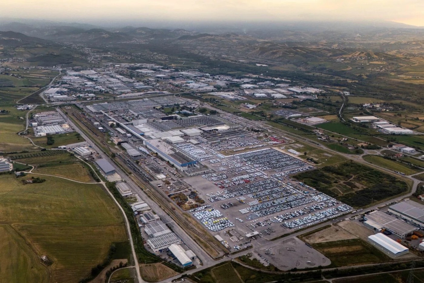 Νέο Fiat Cargo Box BEV: Ηλεκτρικό βαν υψηλών επιδόσεων από τη Stellantis 