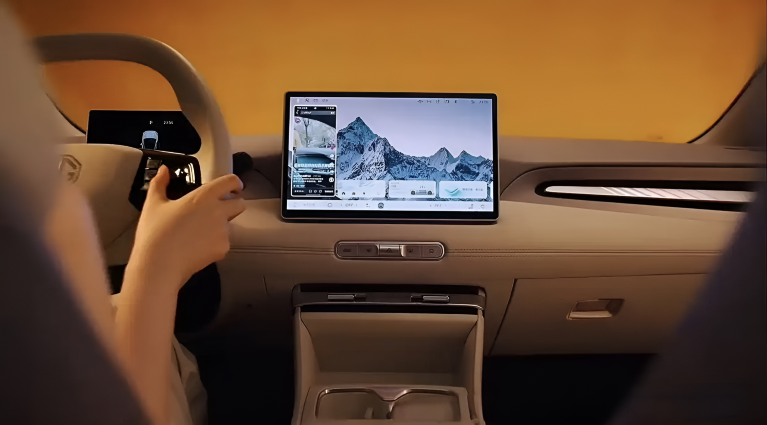 MG4 2025: Το ανανεωμένο ηλεκτρικό Hatchback με νέο σχεδιασμό και τεχνολογία Oppo