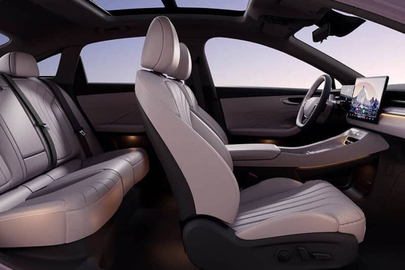 Roewe M7 DMH: Το νέο plug-in hybrid sedan με 2.050 km αυτονομίας και premium σχεδιασμό