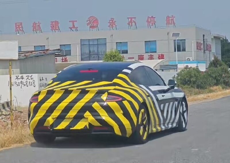 Διέρρευσαν οι πρώτες εικόνες του Xiaomi SU7 L – Είναι το «κινεζικό Panamera»;