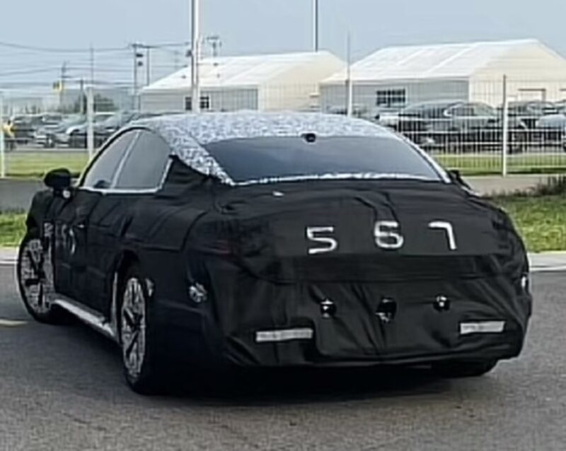 Διέρρευσαν οι πρώτες εικόνες του Xiaomi SU7 L – Είναι το «κινεζικό Panamera»;