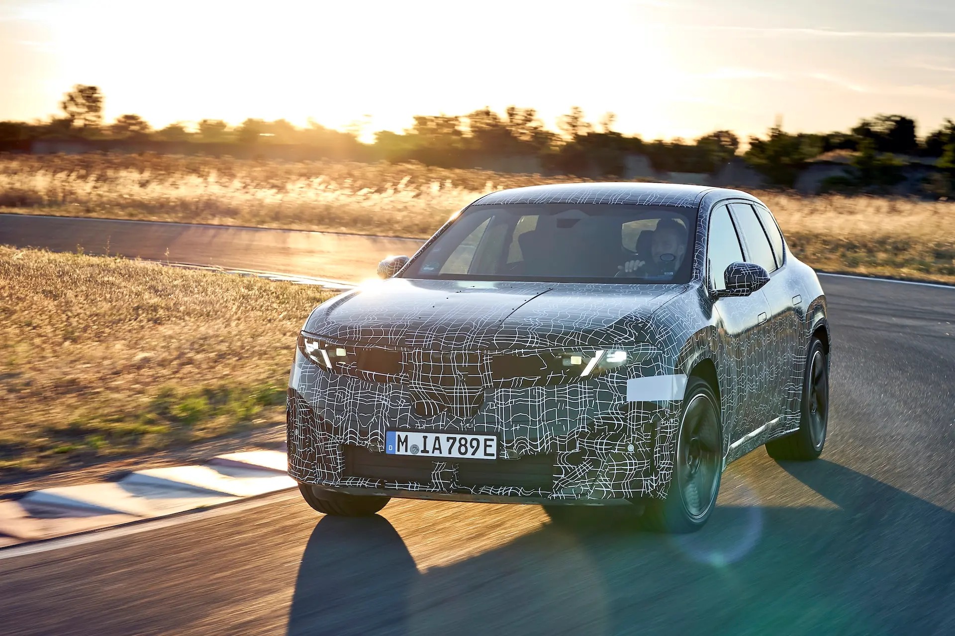 Η νέα BMW iX3 είναι οικολογική, οικονομική και... απίστευτα γρήγορη