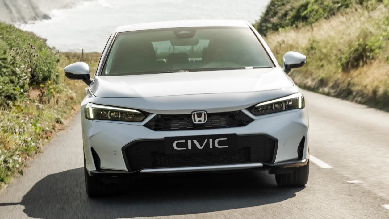 Η Honda «χτυπά» την Toyota με το νέο Civic 2026