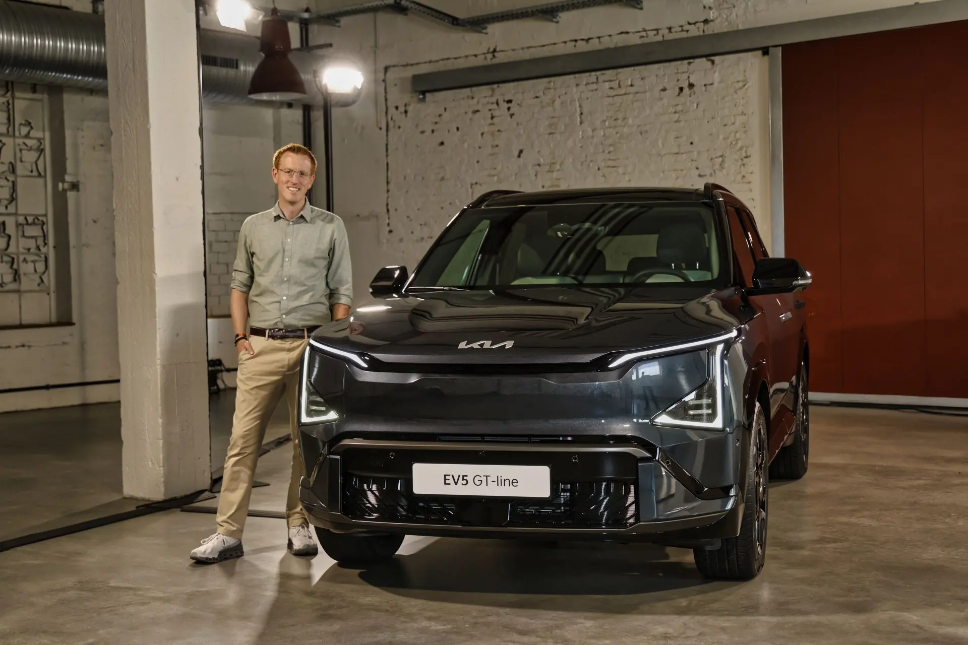 Με αυτονομία 530 χλμ. και high-tech εσωτερικό, το Kia EV5 πατάει γκάζι στην κατηγορία του!