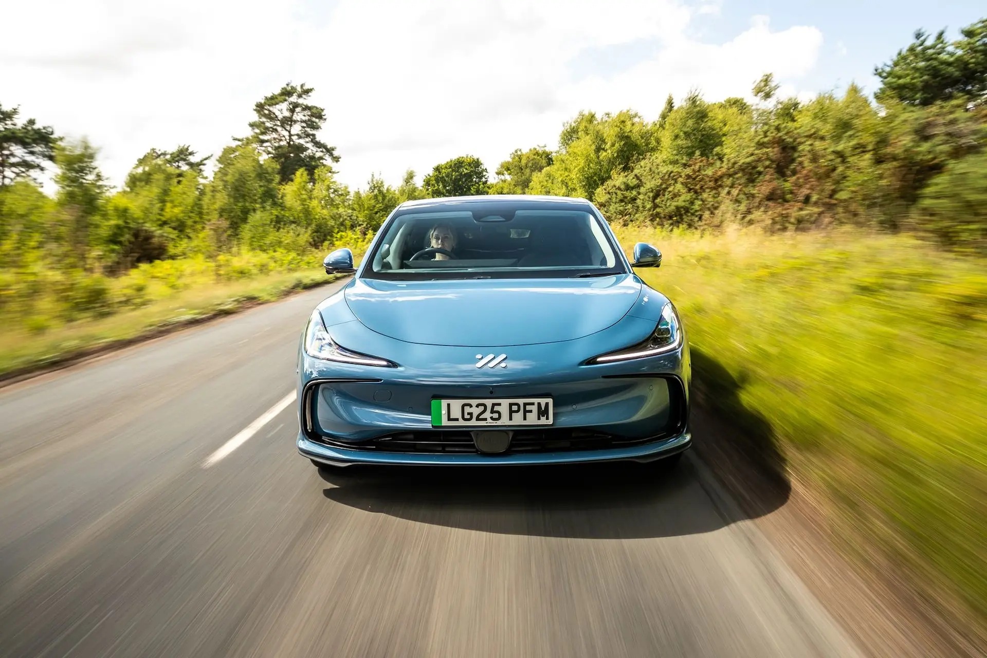 Ξεπερνάει την Tesla; Το νέο ηλεκτρικό MG IM5 σκοράρει με τεχνολογία, επιδόσεις και τιμή!