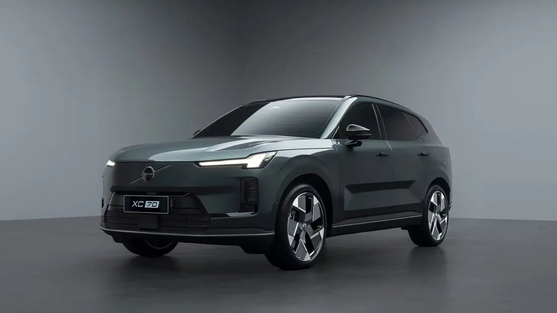 Volvo XC70 2025: Το πολυτελές υβριδικό SUV με αυτονομία 1.200 χλμ!