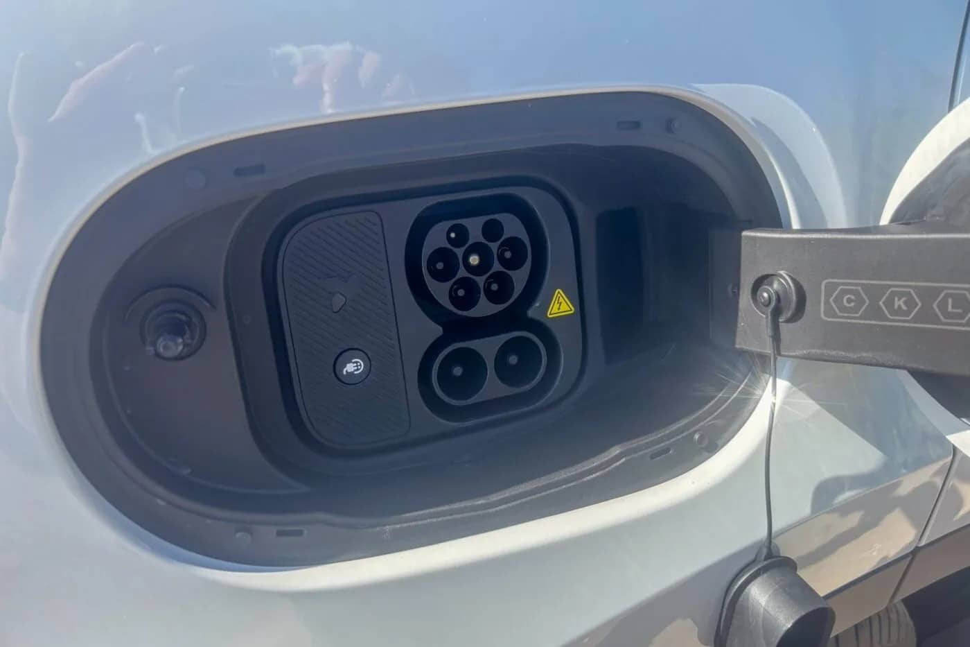 «Ξεζουμίζοντας» το Nio Firefly