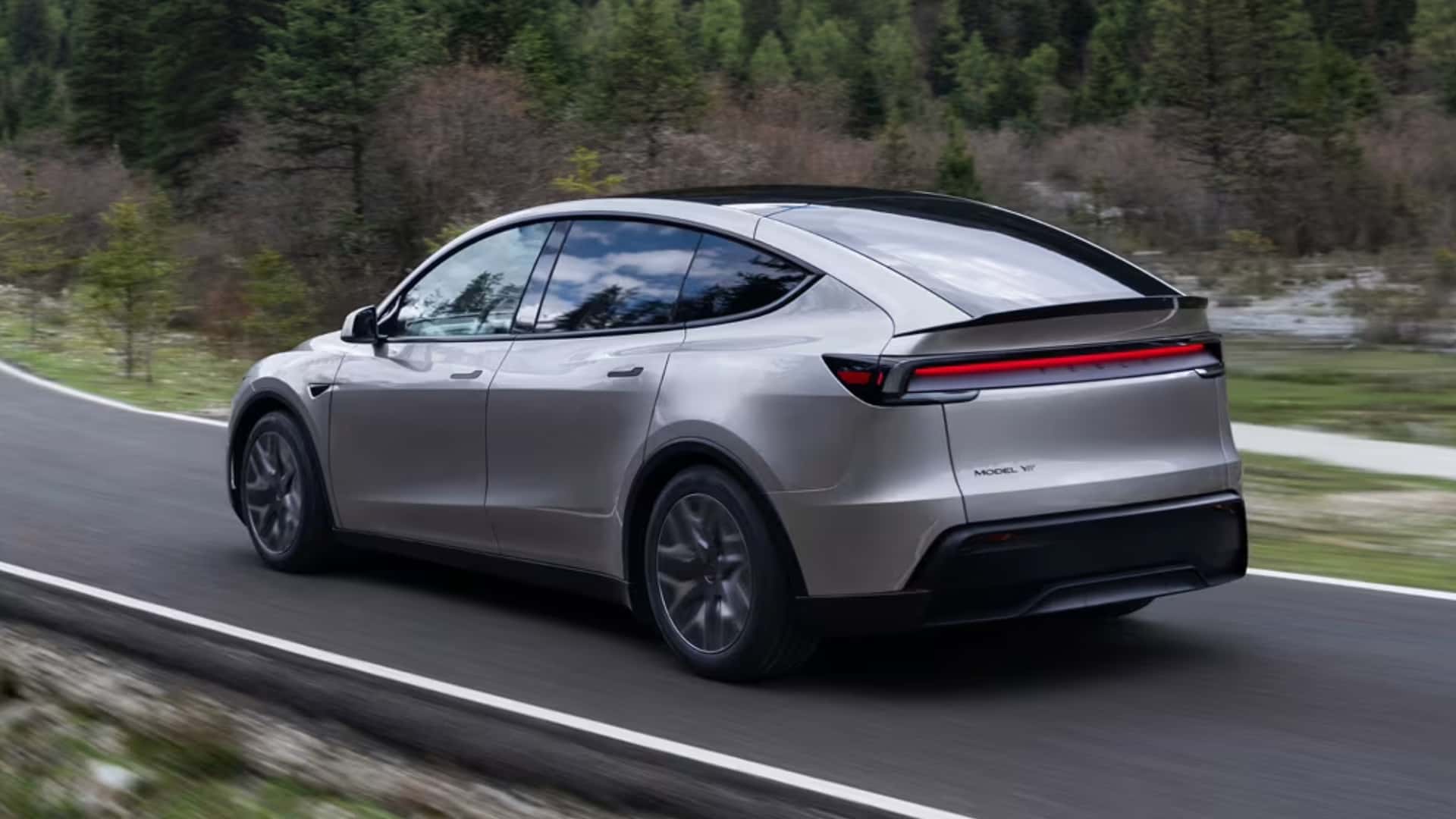 Tesla Model YL: Το νέο εξαθέσιο SUV που διχάζει