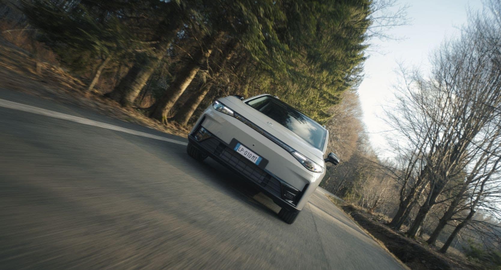 Νέα έκδοση AWD για το Leapmotor C10 με 585 HP και μπαταρία 81,9 kWh