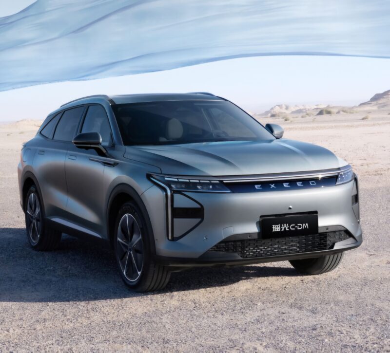 Chery Exeed Yaoguang C-DM Global Edition: Υβριδικό SUV με 1.400 χλμ. αυτονομία και high-tech καμπίνα