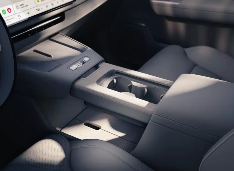 Νέο Volvo XC70: Το υβριδικό SUV-έκπληξη με αυτονομία 1.200 χλμ και τεχνολογίες από το μέλλον!