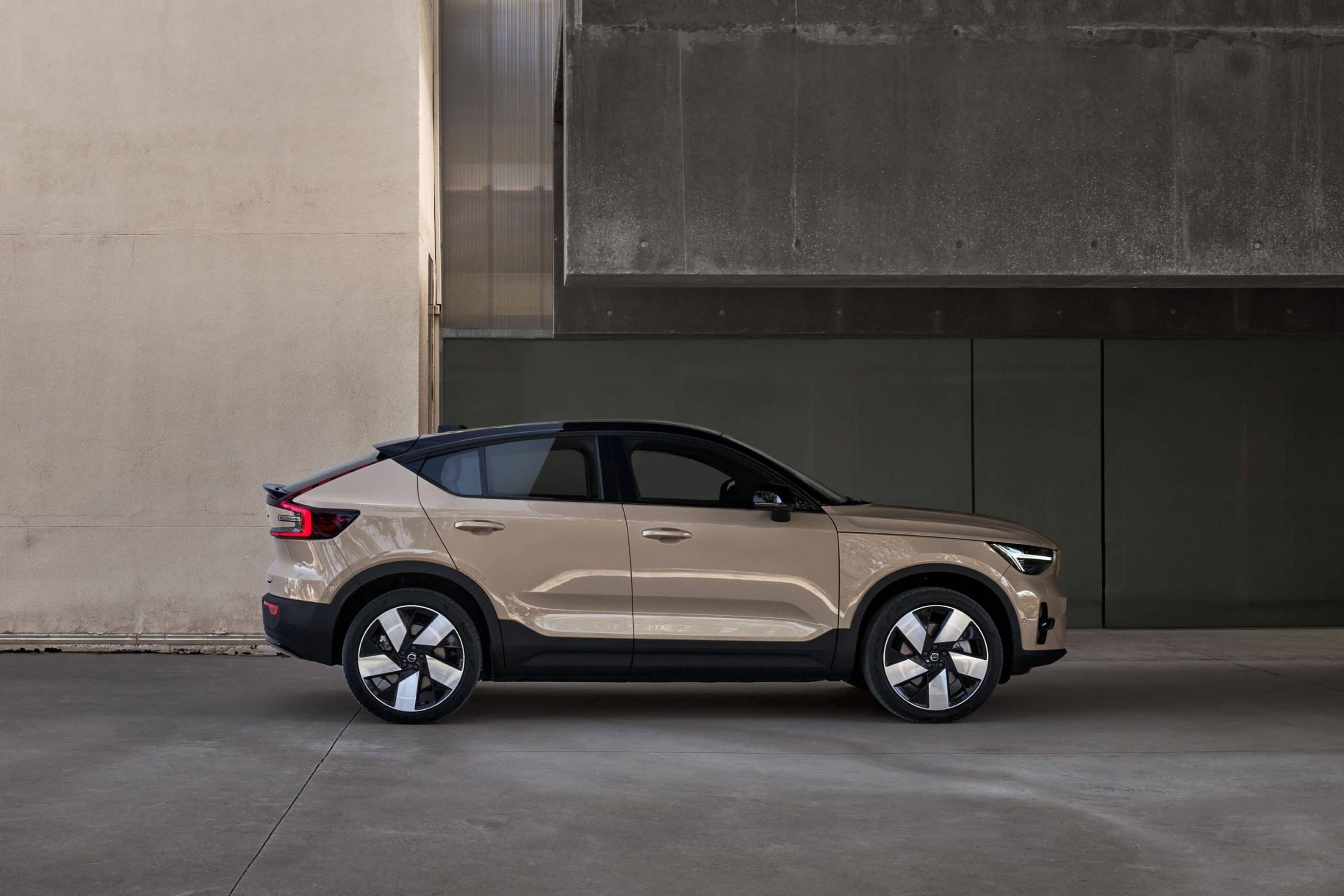 Volvo EX30 από €29.900 και όλα τα ηλεκτρικά Volvo με συνολικό όφελος έως €10.000