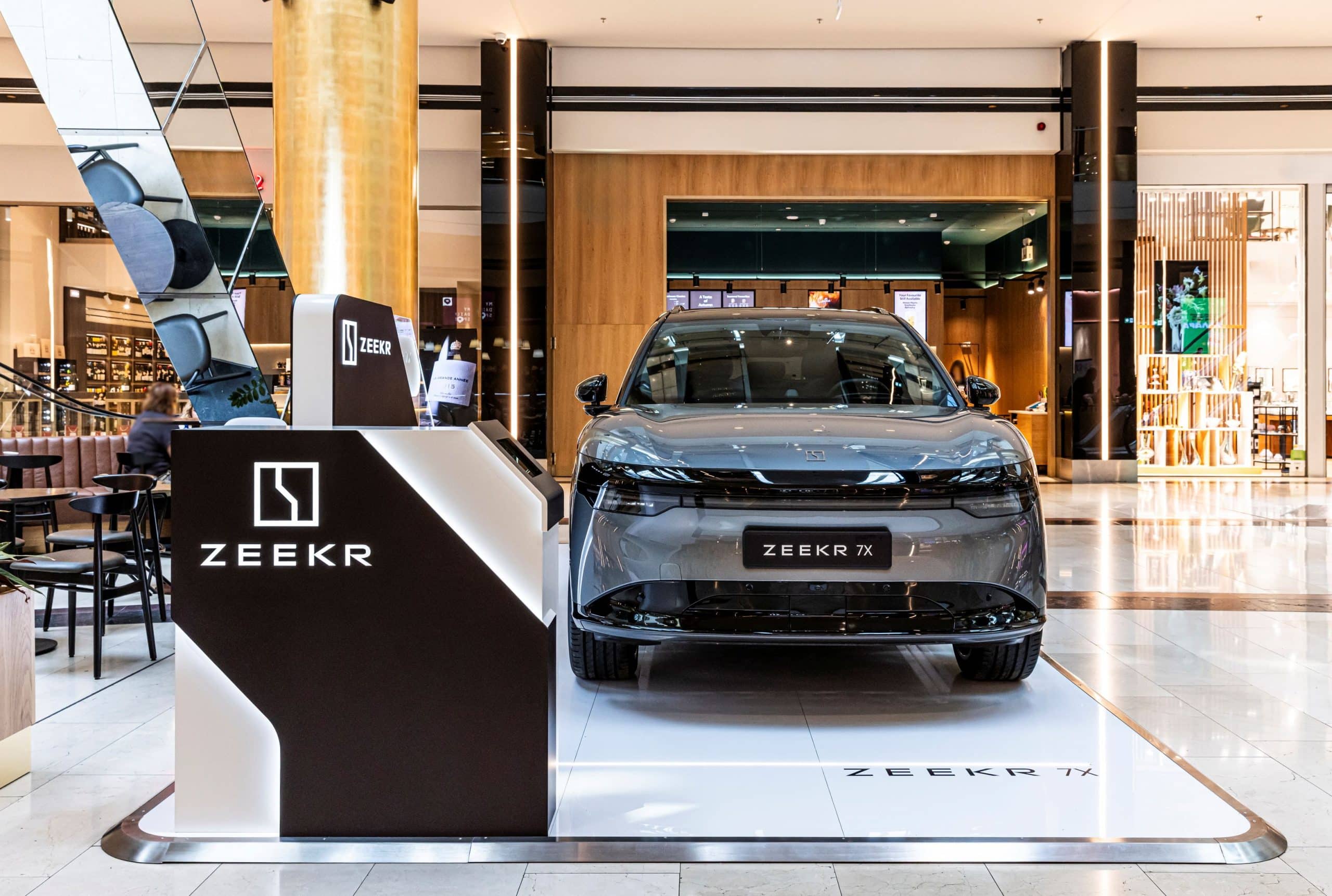 Zeekr 7X -Δείτε το στο Golden Hall