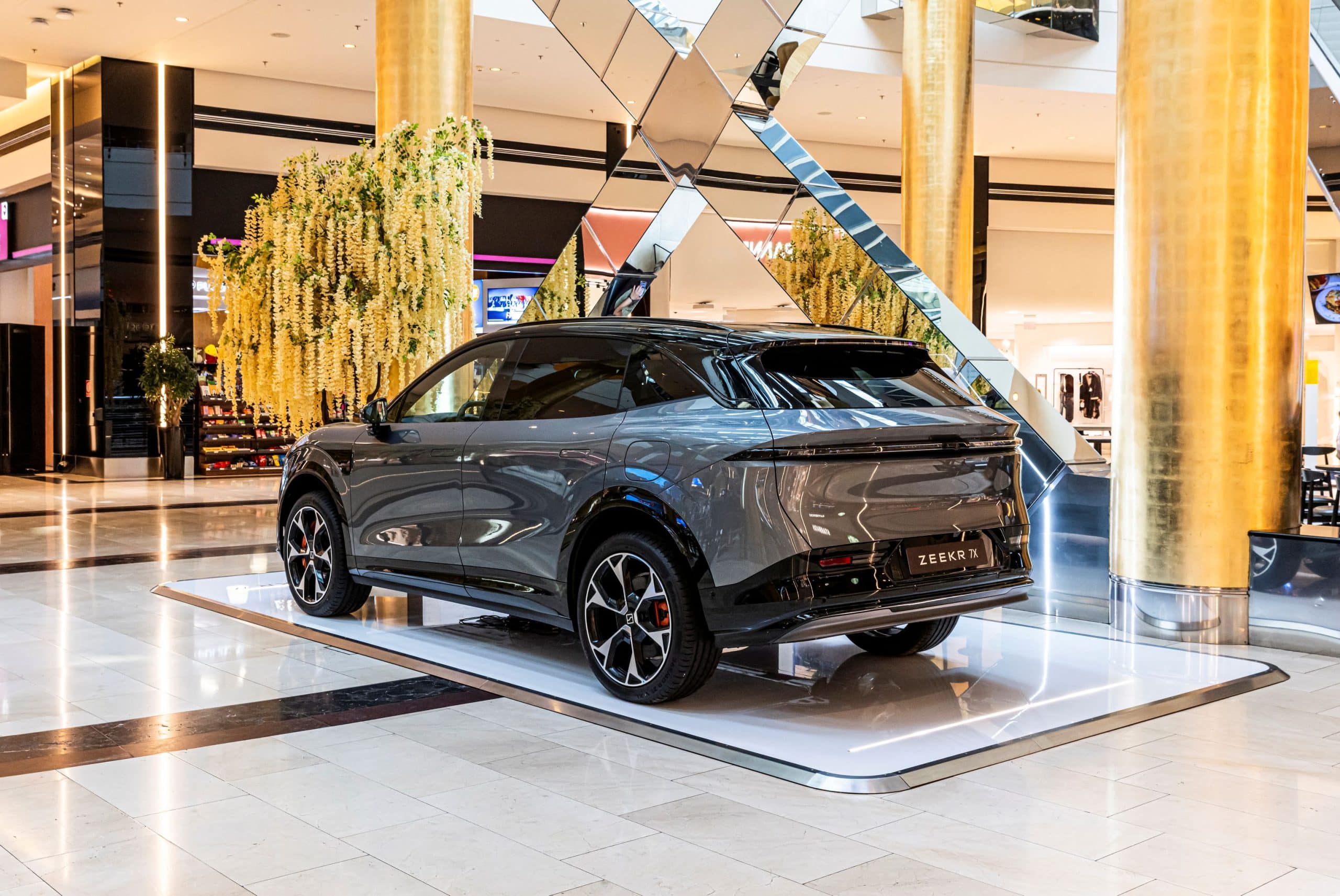 Zeekr 7X -Δείτε το στο Golden Hall