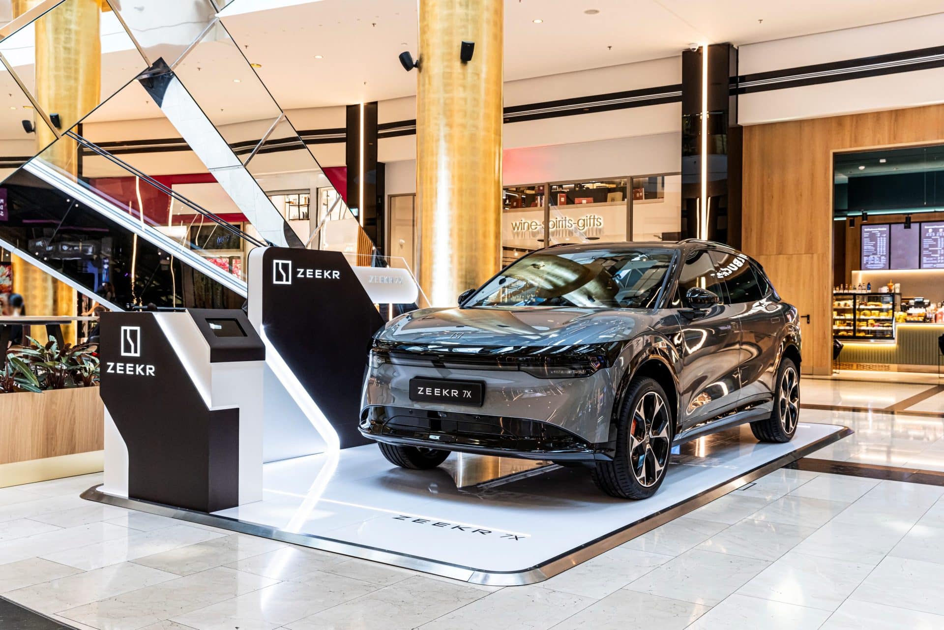 Zeekr 7X -Δείτε το στο Golden Hall