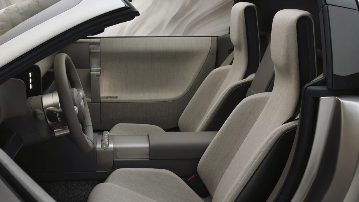 Το Audi TT επιστρέφει και μπαίνει στη πρίζα