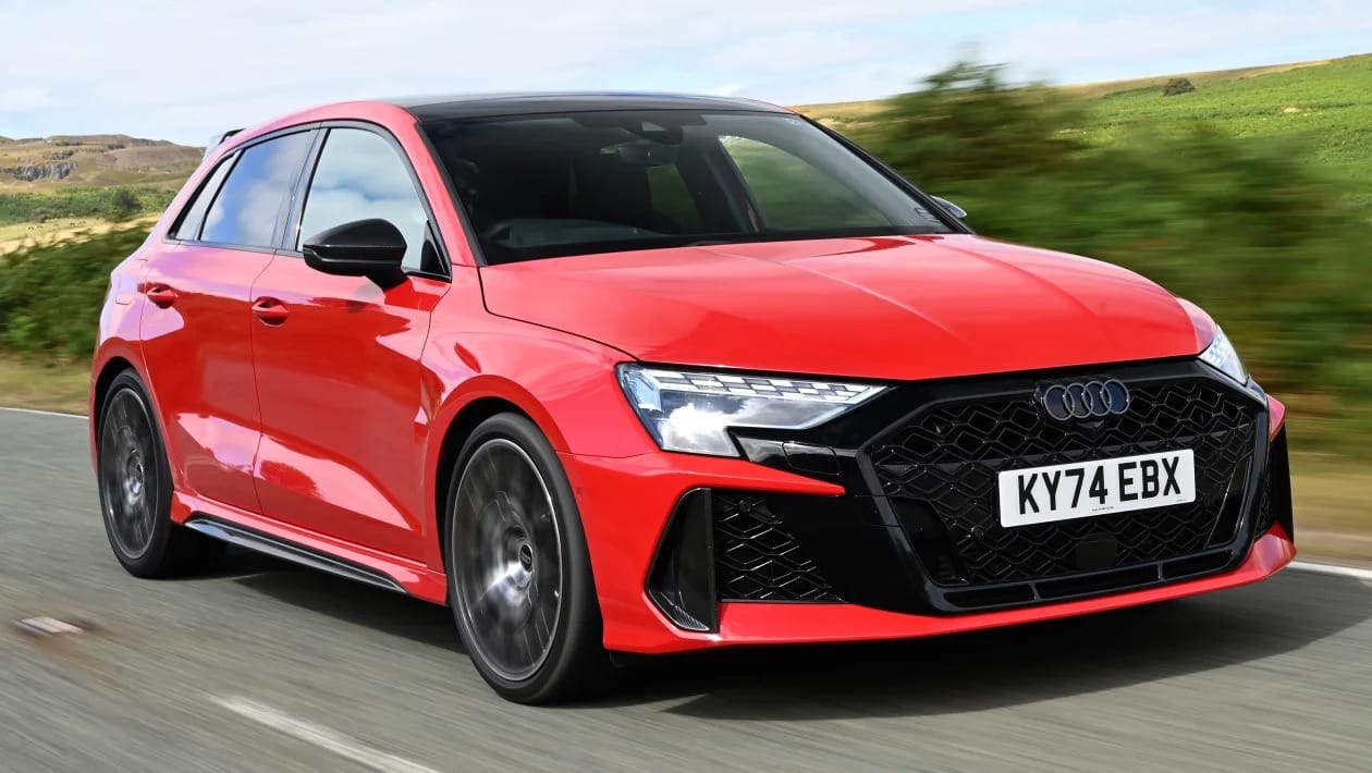 Honda Civic Type R Ultimate Edition vs Audi RS 3: Ποιο είναι το απόλυτο hot hatch;