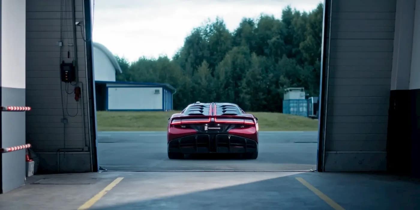 Το νέο ηλεκτρικό supercar 3.000 ίππων της BYD ντροπιάζει τη Ferrari! [video]