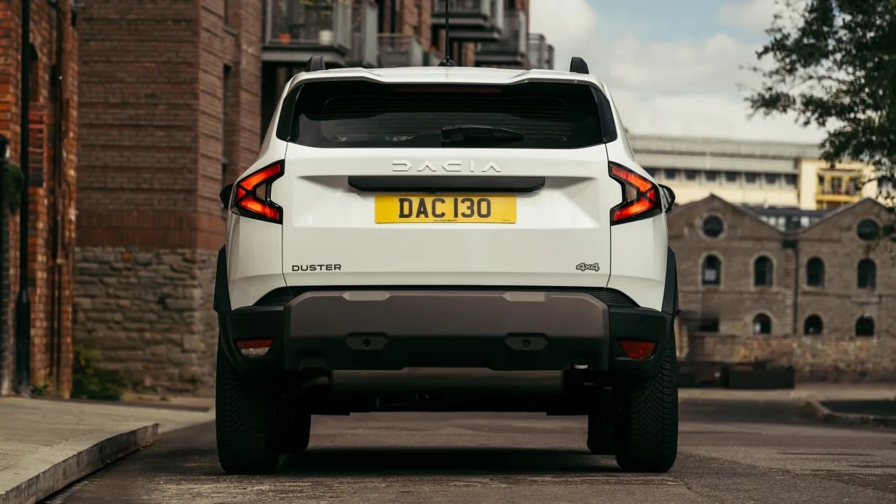 Νέο Dacia Duster Cargo: Το «θηρίο» που γίνεται van με υβριδική δύναμη και χαμηλή τιμή!