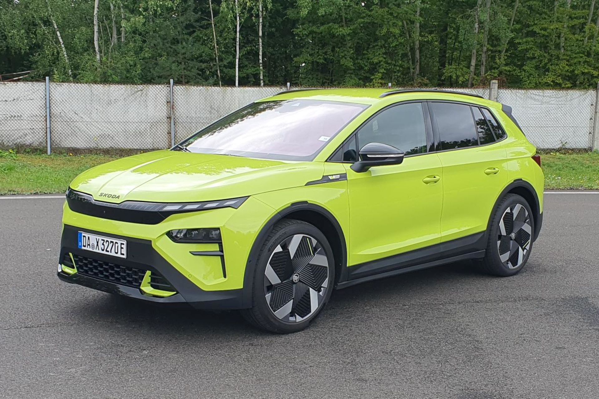 Νέα Skoda Enyaq και Elroq RS: Ηλεκτρική δύναμη 340 ίππων με αυτονομία έως 560 χλμ.