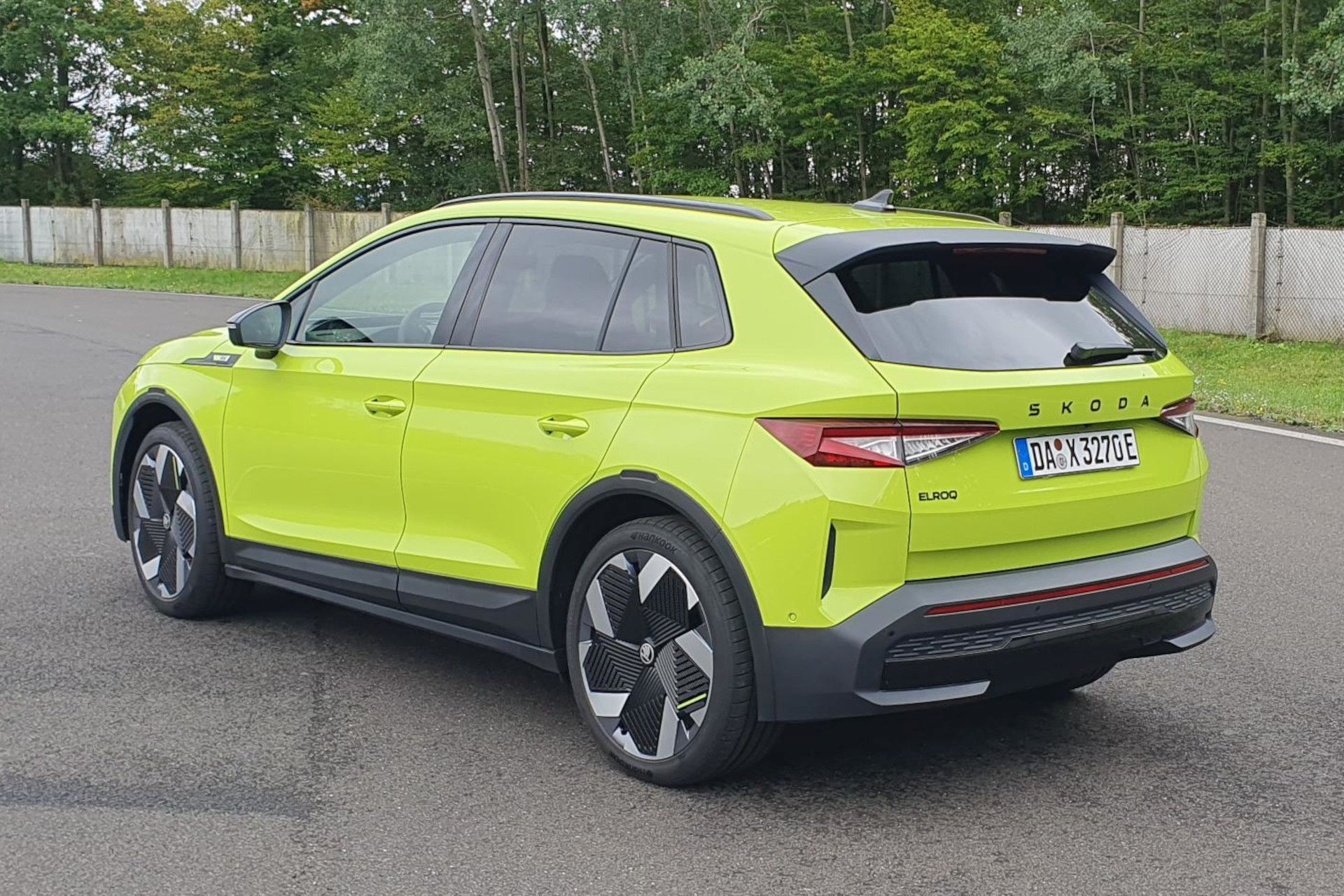 Νέα Skoda Enyaq και Elroq RS: Ηλεκτρική δύναμη 340 ίππων με αυτονομία έως 560 χλμ.