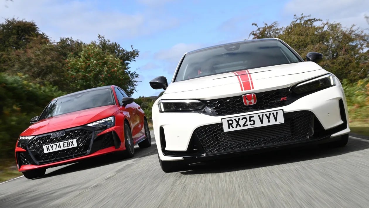 Honda Civic Type R Ultimate Edition vs Audi RS 3: Ποιο είναι το απόλυτο hot hatch;