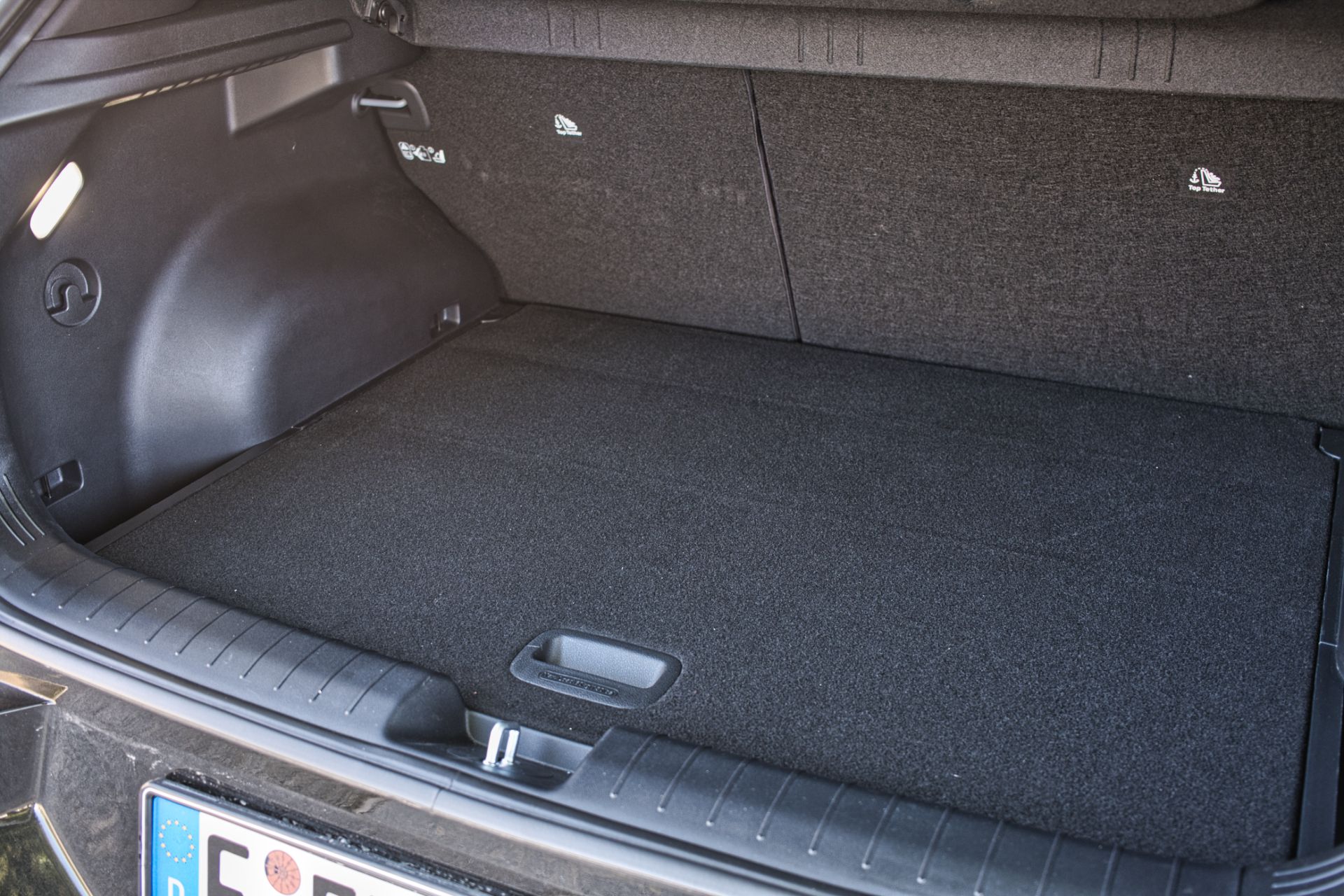 Οδηγώντας το νέο Kia EV4 στην Ισπανία - Εντυπώσεις, εκδόσεις και τιμές