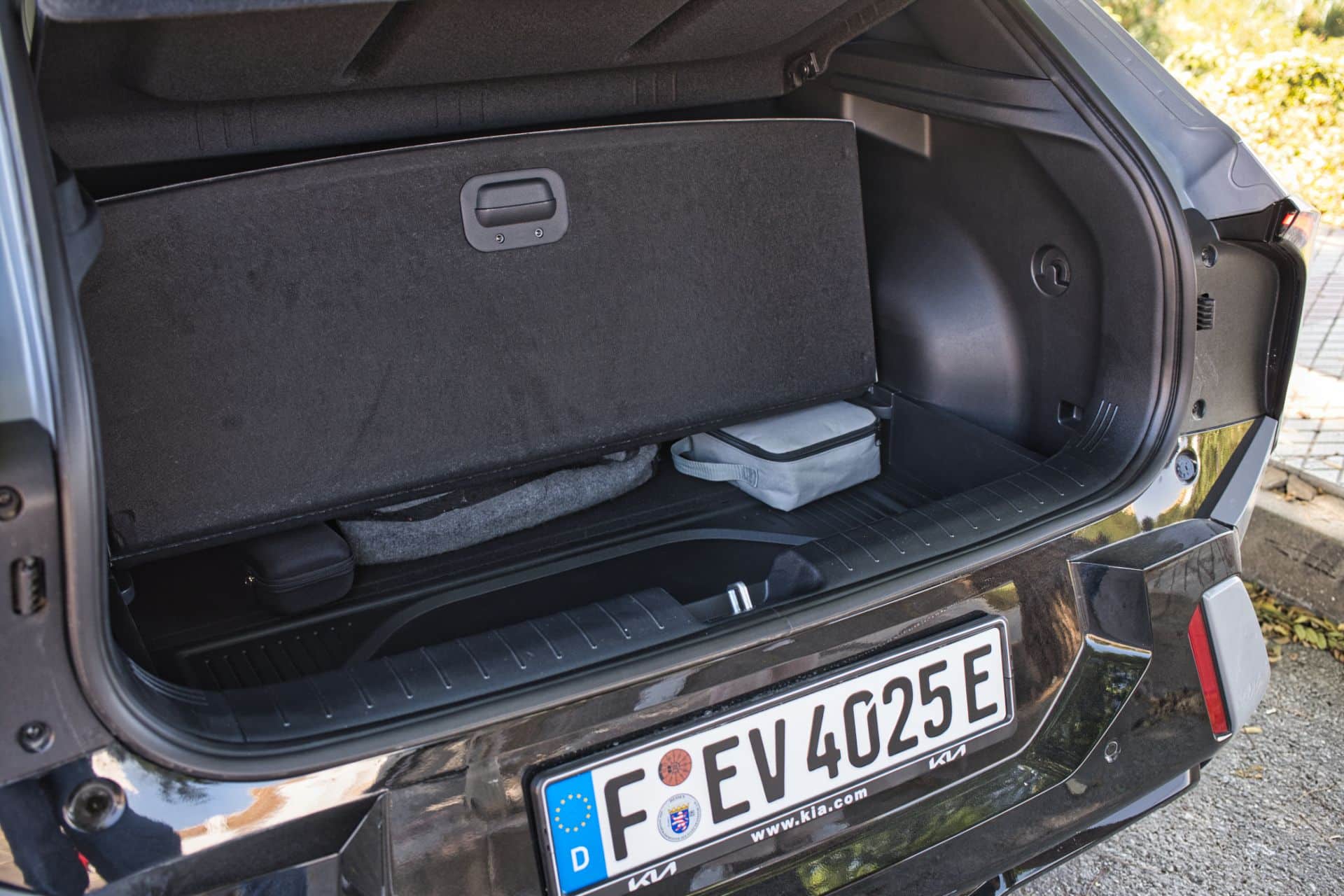 Οδηγώντας το νέο Kia EV4 στην Ισπανία - Εντυπώσεις, εκδόσεις και τιμές