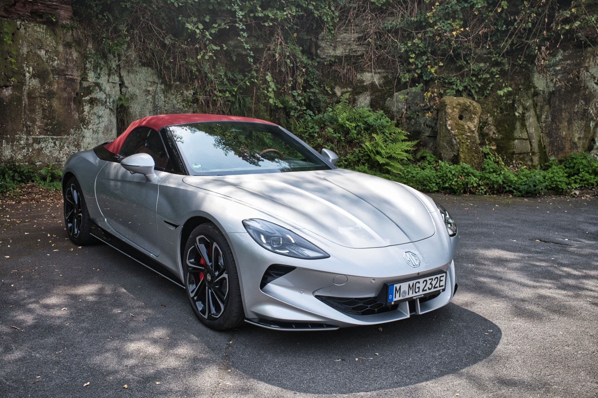 Οδηγώντας το MG Cyberster για 450 χιλιόμετρα