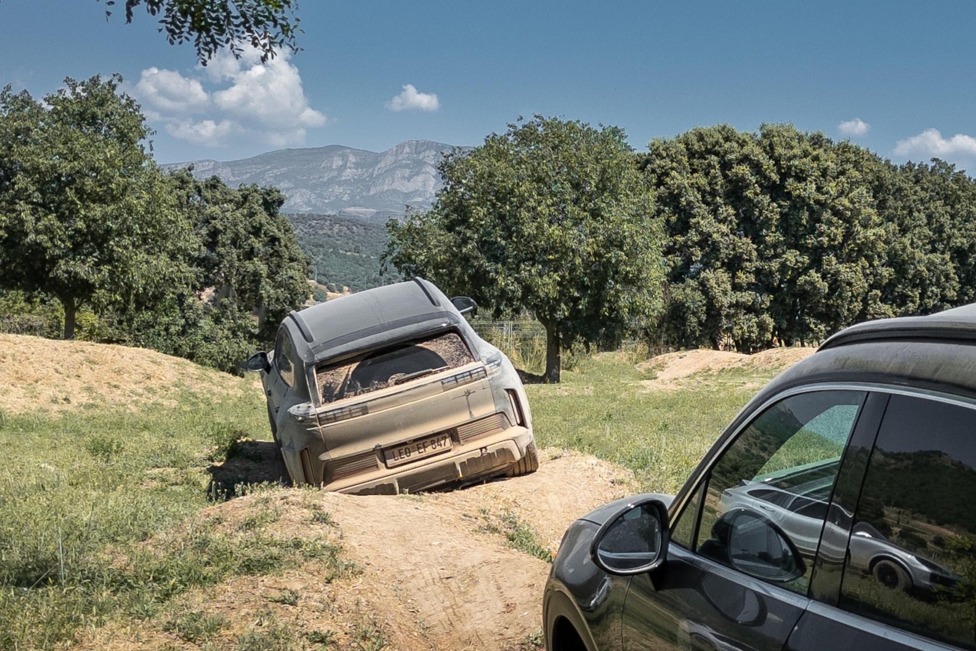 Η Porsche δοκιμάζει την ηλεκτρική Cayenne σε ακραίες συνθήκες