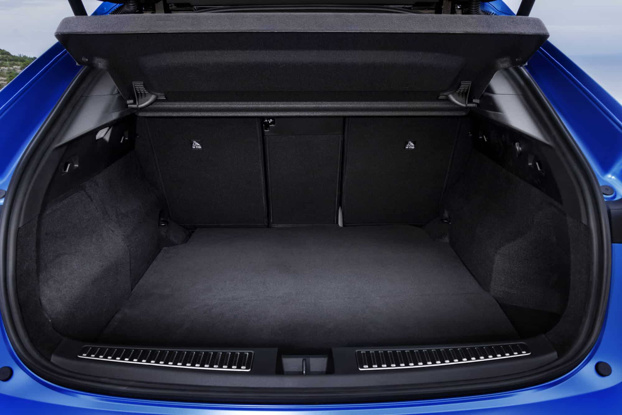 Renault Rafale E-Tech: Η νέα PHEV ναυαρχίδα με 300 άλογα και τετρακίνηση