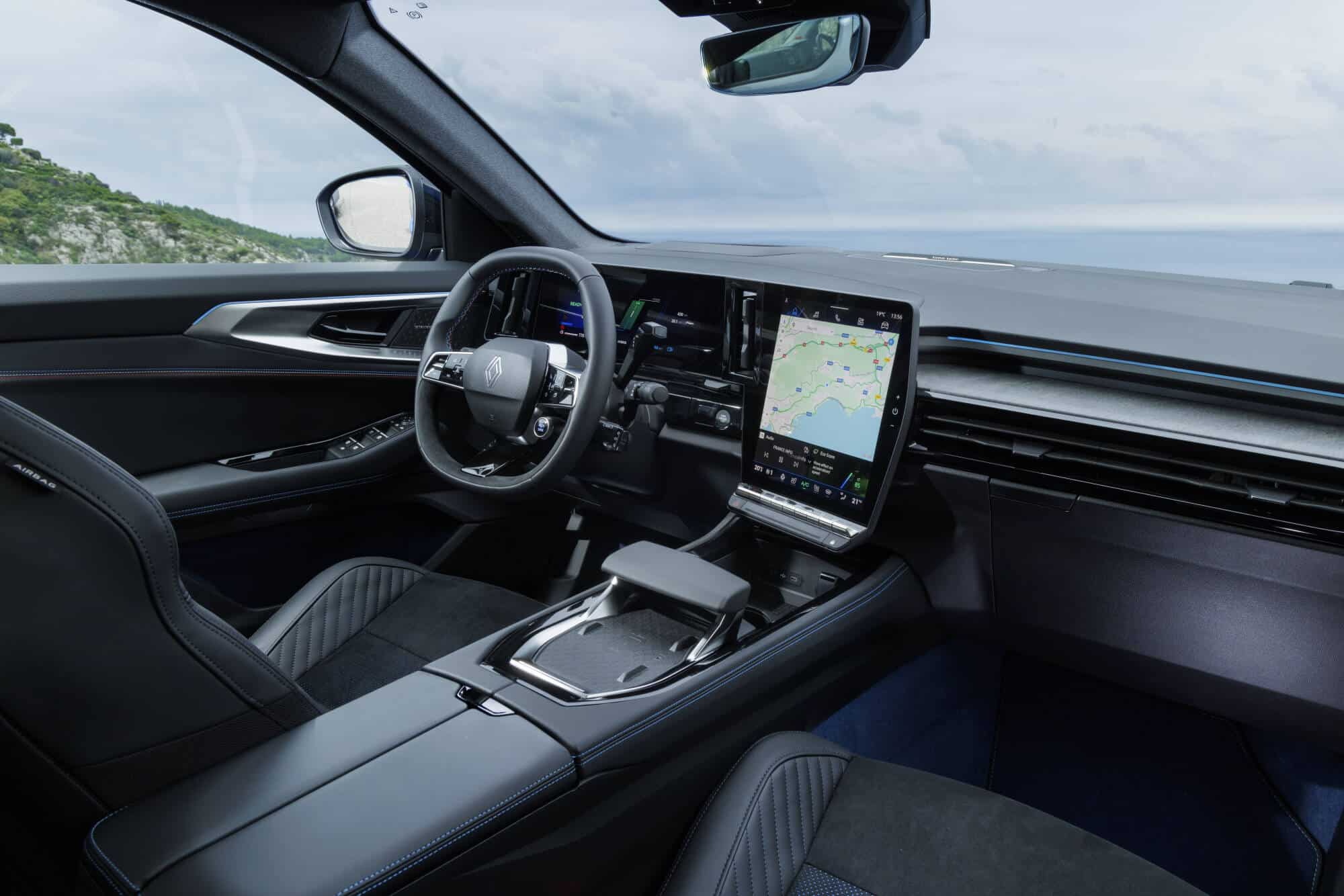 Renault Rafale E-Tech: Η νέα PHEV ναυαρχίδα με 300 άλογα και τετρακίνηση