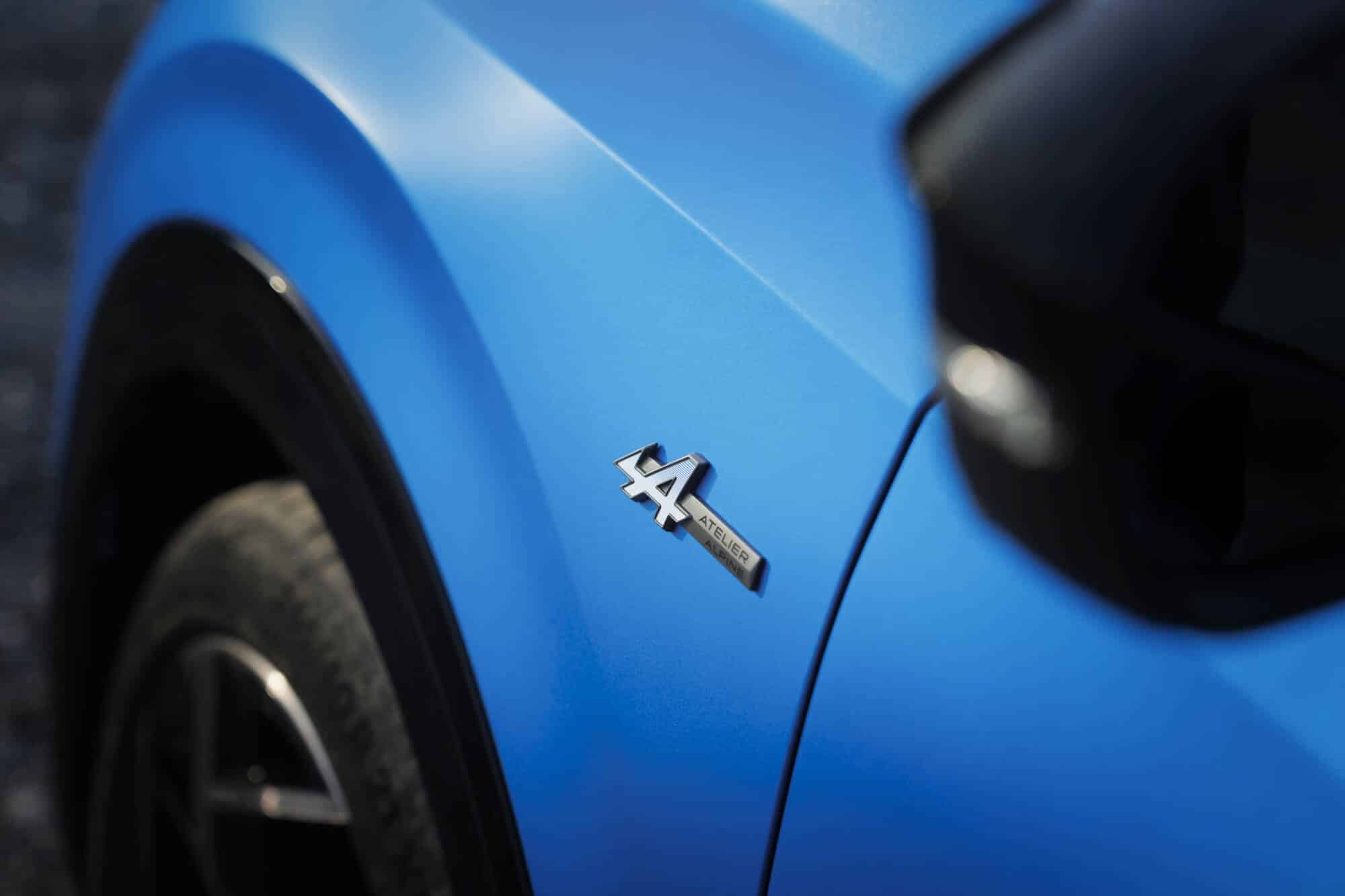 Renault Rafale E-Tech: Η νέα PHEV ναυαρχίδα με 300 άλογα και τετρακίνηση