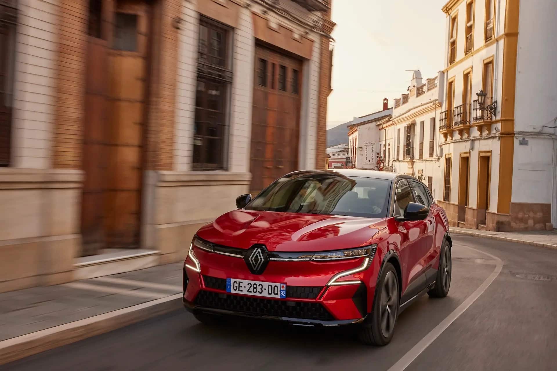 Renault: Μεγαλύτερη αυτονομία, χαμηλότερες τιμές – Έρχονται τα νέα μοντέλα με LFP μπαταρίες!