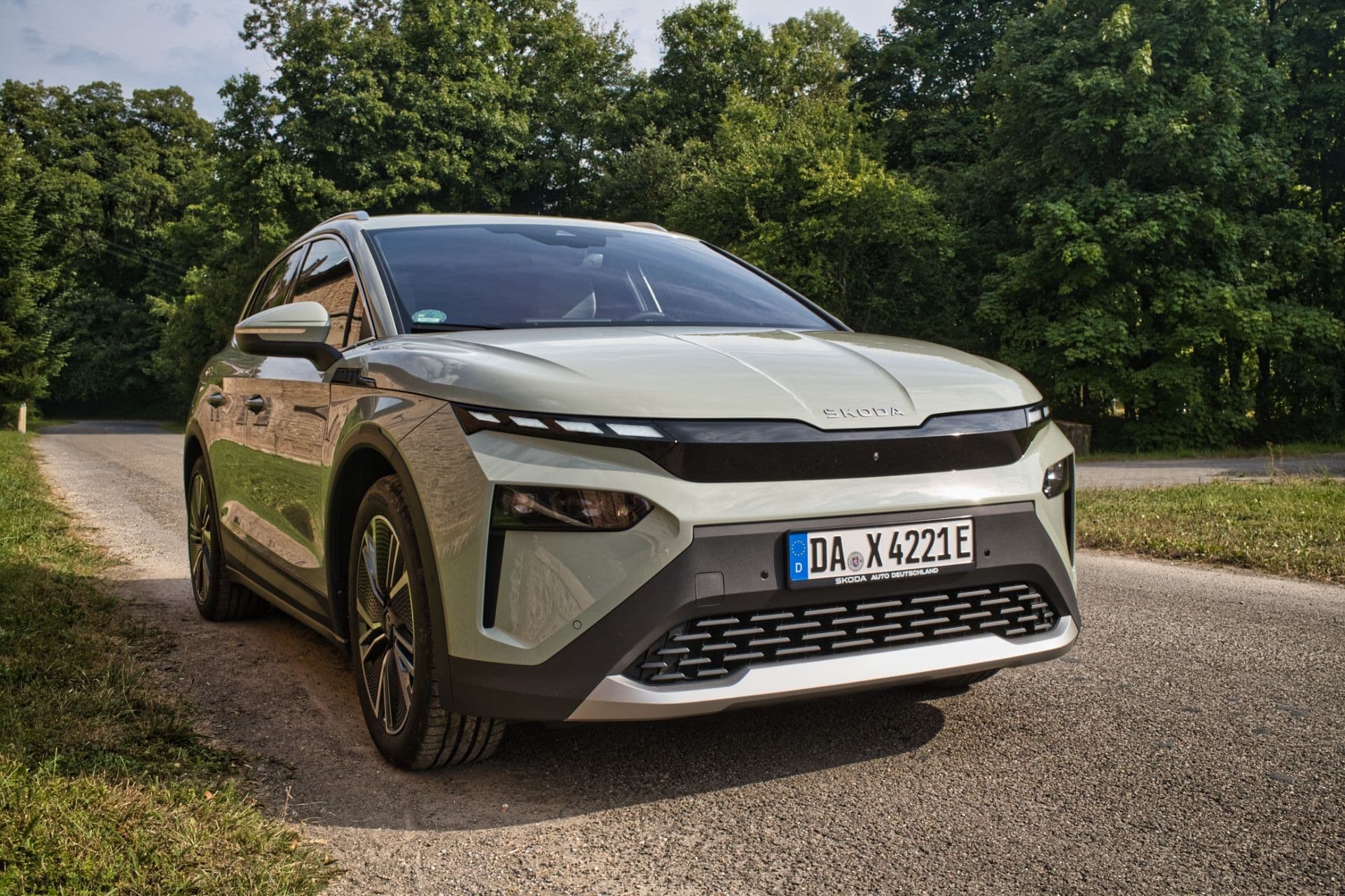 Οδηγώντας το Skoda Elroq 85 - Τεχνολογία, αυτονομία και πρακτικότητα σε ένα ηλεκτρικό SUV