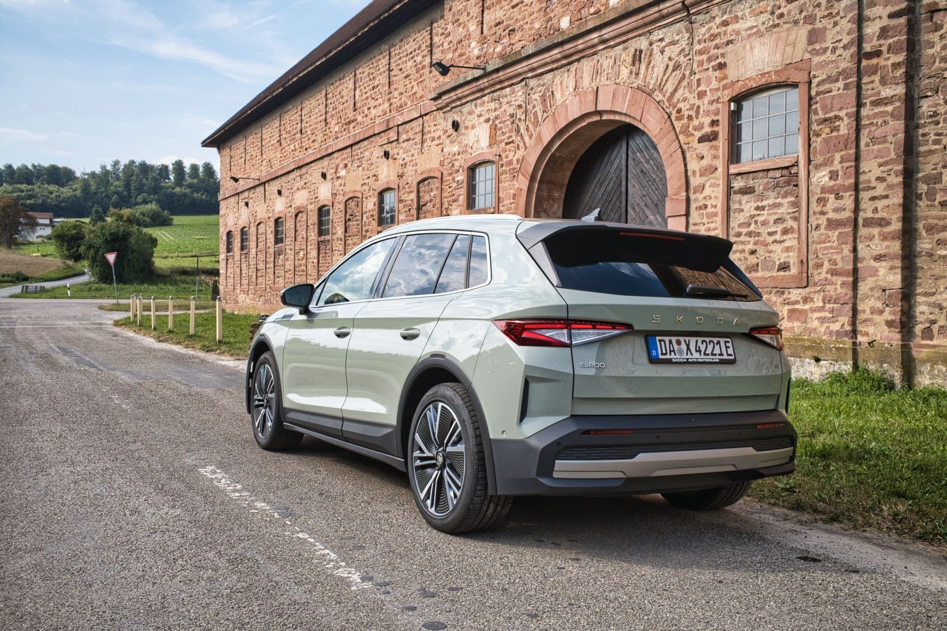 Οδηγώντας το Skoda Elroq 85 - Τεχνολογία, αυτονομία και πρακτικότητα σε ένα ηλεκτρικό SUV