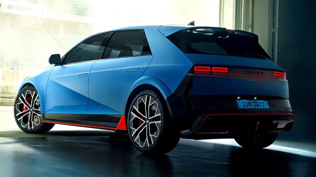 Hyundai Ioniq 5 N Essential: Η νέα πιο προσιτή έκδοση, που φέρνει τις επιδόσεις πιο κοντά